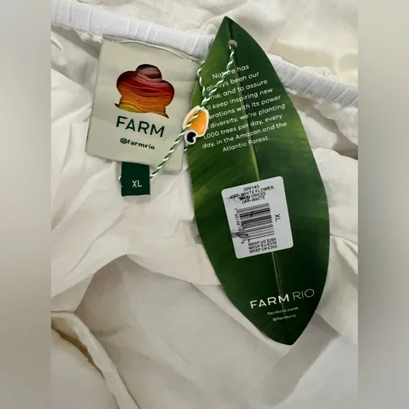 NWT Farm Rio Stunning White Layered Dress with flower Detail Retails $285 - Picture 6 of 6